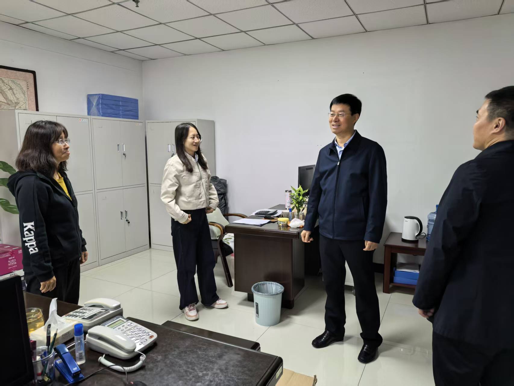 市委常委、副市長高宏真調研指導供熱準備工作